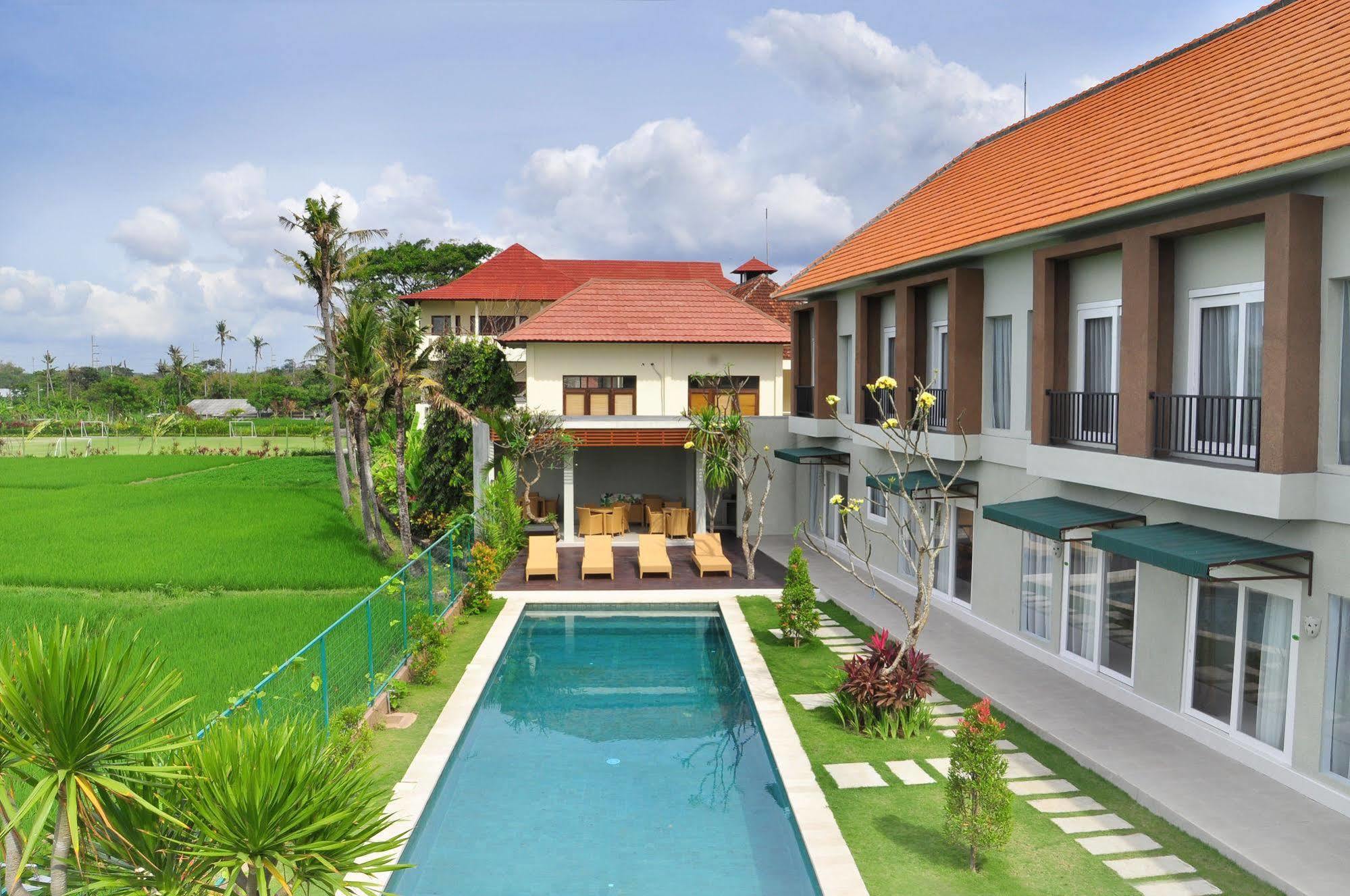 Villa Tangtu Beach Inn Sukawati Exterior foto